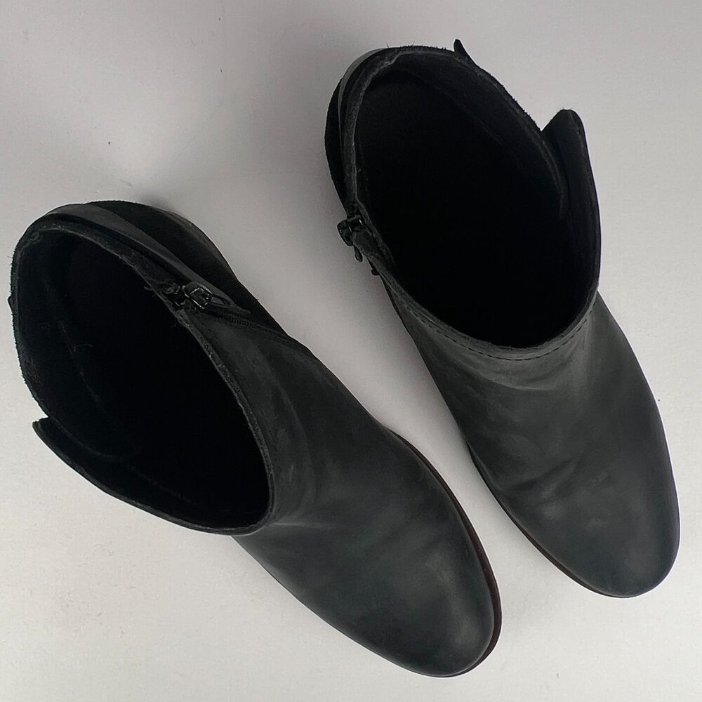 Korks Sonya Women’s Sz 9 M Black Nubuck & Distressed Suede Zip Up Ankle Bootie - Picture 7 of 10
